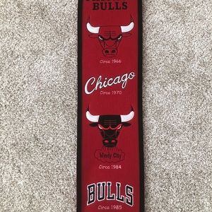 Chicago Bulls Wall Decor 8”L x 32”H